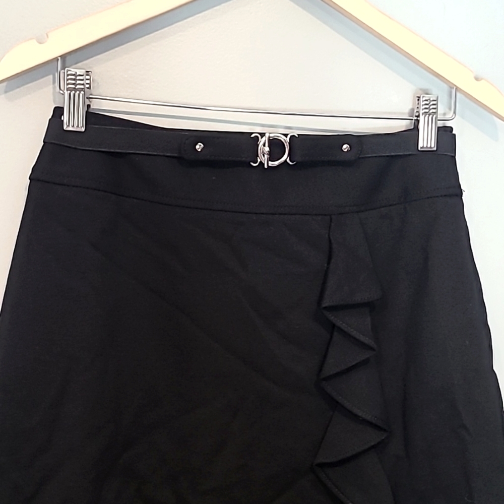 White House Black Market Ruffle Ponte Skirt 2 New Comfy Stretchy - Picture 3 of 7